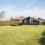 3 Bedroom Amazing In Hébergement de vacances Bogense