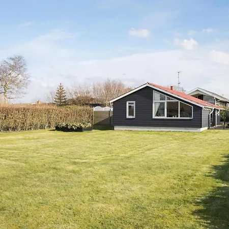 3 Bedroom Amazing In Vakantiehuis Bogense