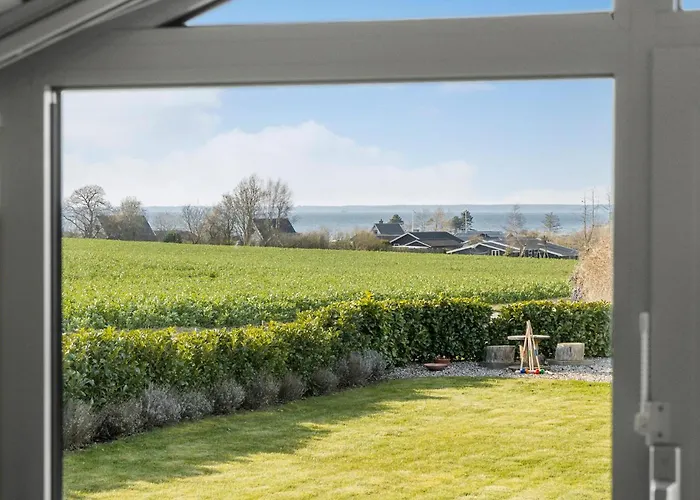 3 Bedroom Amazing In Bogense