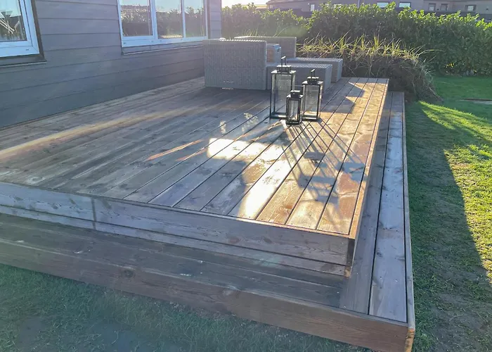 3 Bedroom Amazing In Prázdninový dům Bogense